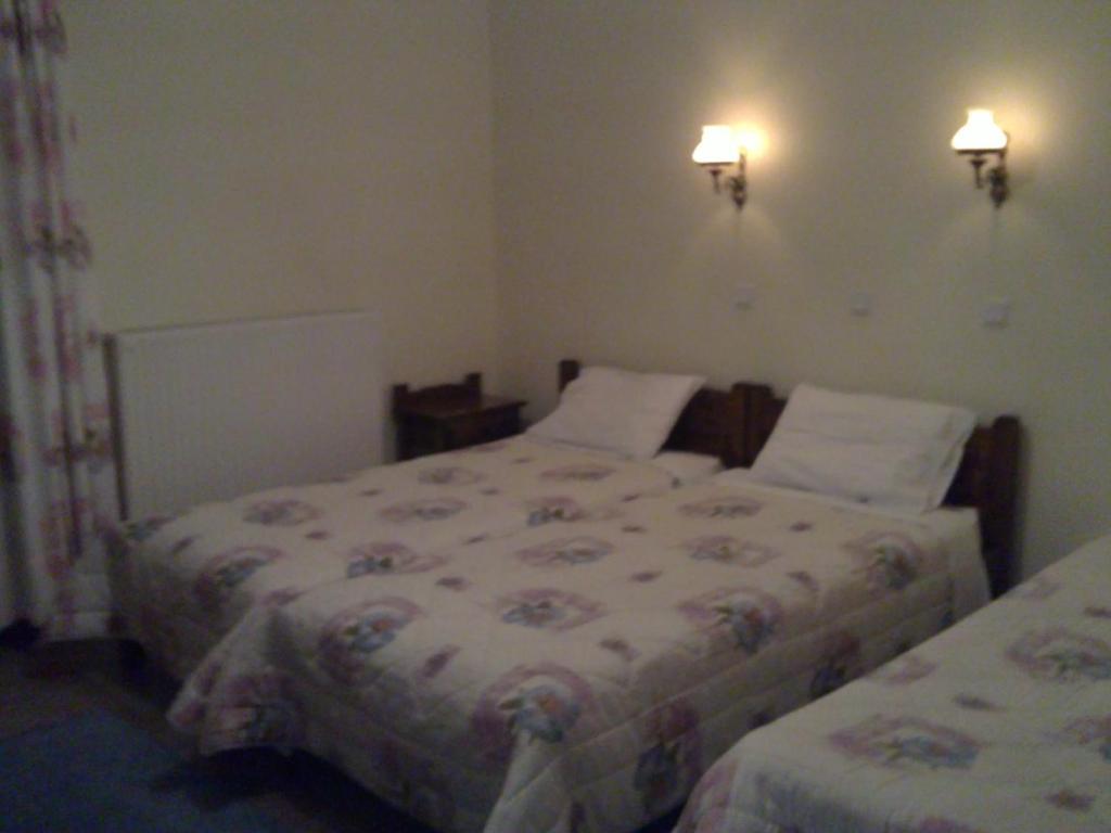 Rizoma Guesthouse Mikrón Khoríon Habitación foto